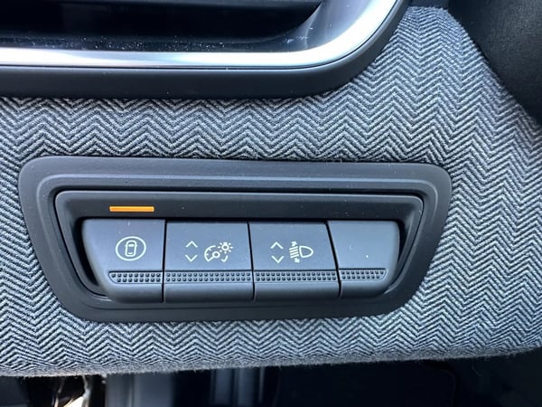 Photo de la voiture RENAULT CLIO V TCe 90 GSR2 Techno