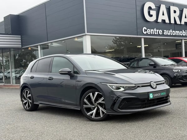 Photo de présentation de la voiture VOLKSWAGEN GOLF 1.5 eTSI OPF 150 DSG7 R-Line