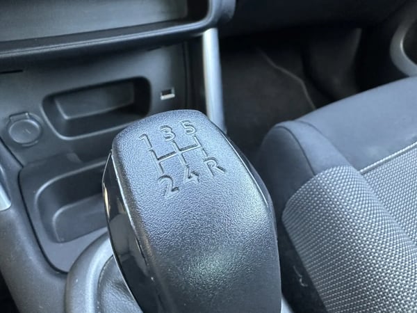 Photo de la voiture CITROEN C3 AIRCROSS BlueHDi 100 BVM5 Shine