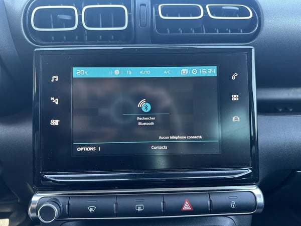 Photo de la voiture CITROEN C3 AIRCROSS BlueHDi 100 BVM5 Shine