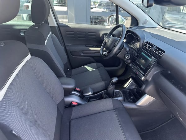 Photo de la voiture CITROEN C3 AIRCROSS BlueHDi 100 BVM5 Shine