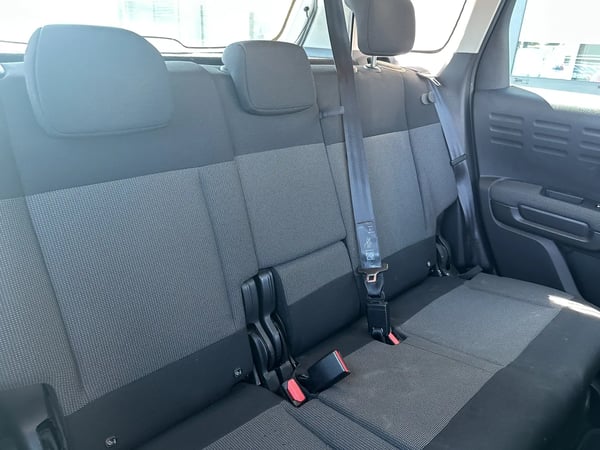 Photo de la voiture CITROEN C3 AIRCROSS BlueHDi 100 BVM5 Shine
