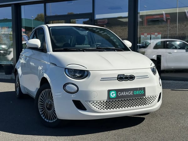 Photo de présentation de la voiture FIAT 500e BERLINE 500 e 118 ch Nouvelle 500