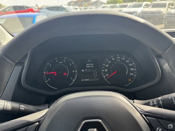 Photo de la voiture RENAULT TRAFIC L2 dCi 150 Energy S&S Zen