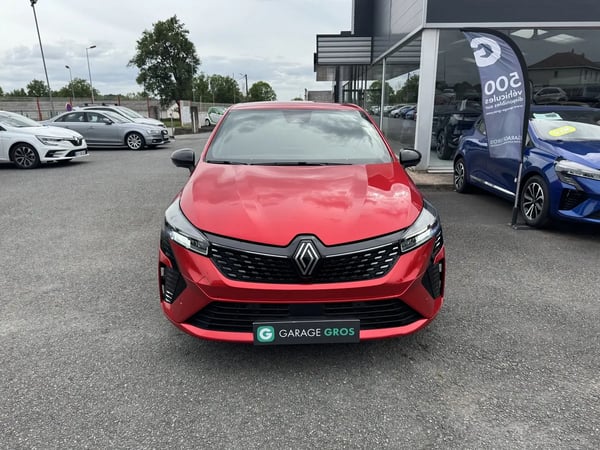 Photo de la voiture RENAULT CLIO V TCe 90 Techno