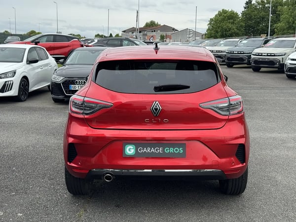 Photo de la voiture RENAULT CLIO V TCe 90 Techno