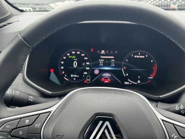 Photo de la voiture RENAULT CLIO V TCe 90 Techno