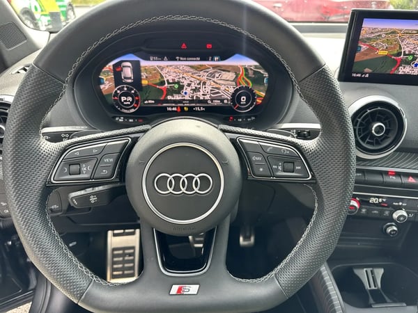 Photo de la voiture AUDI Q2 30 TDI 116 S tronic 7 S LINE