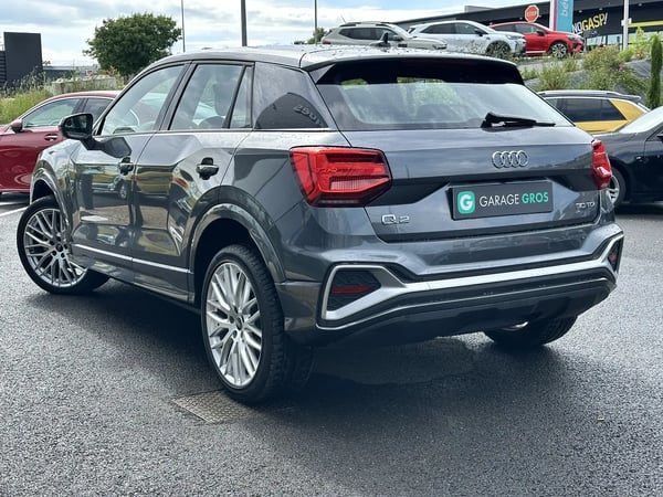 Photo de la voiture AUDI Q2 30 TDI 116 S tronic 7 S LINE