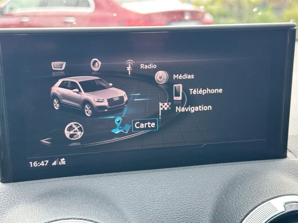 Photo de la voiture AUDI Q2 30 TDI 116 S tronic 7 S LINE
