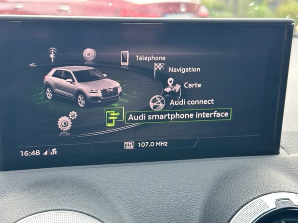 Photo de la voiture AUDI Q2 30 TDI 116 S tronic 7 S LINE