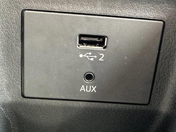 Photo de la voiture AUDI Q2 30 TDI 116 S tronic 7 S LINE