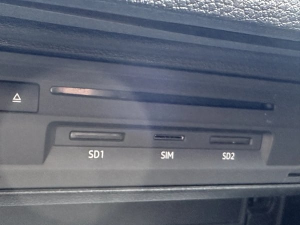 Photo de la voiture AUDI Q2 30 TDI 116 S tronic 7 S LINE