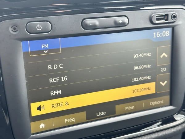 Photo de la voiture DACIA LODGY Blue dCi 115 7 places Stepway