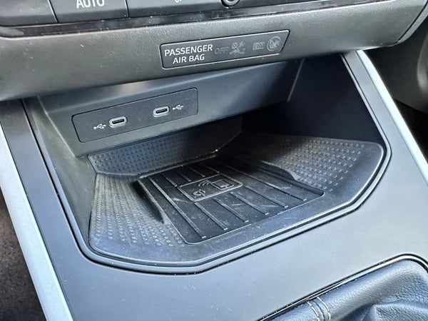 Photo de la voiture SEAT ARONA 1.0 TSI 110 ch Start/Stop BVM6 Style Business