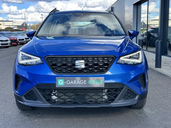 Photo de la voiture SEAT ARONA 1.0 TSI 110 ch Start/Stop BVM6 Style Business