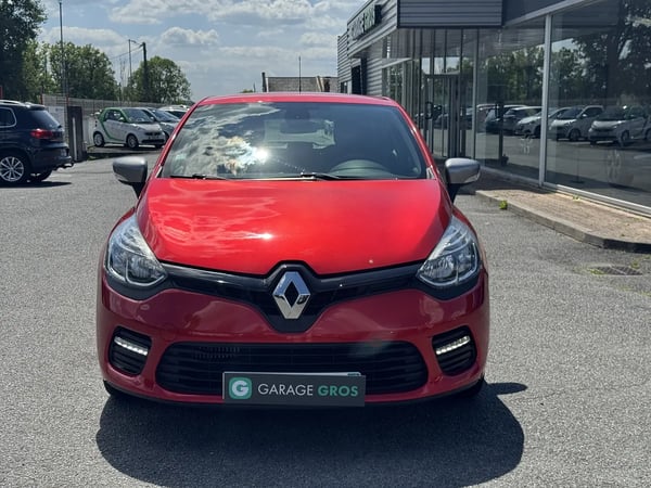 Photo de la voiture RENAULT CLIO IV TCe 90 Energy eco2 Intens