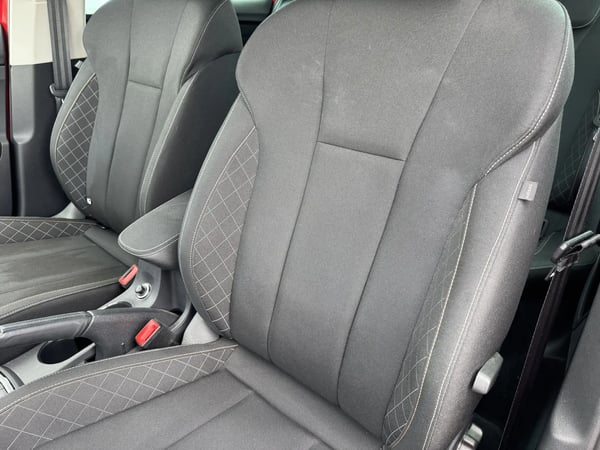 Photo de la voiture SKODA KAMIQ 1.0 TSI Evo 110 ch BVM6 Ambition