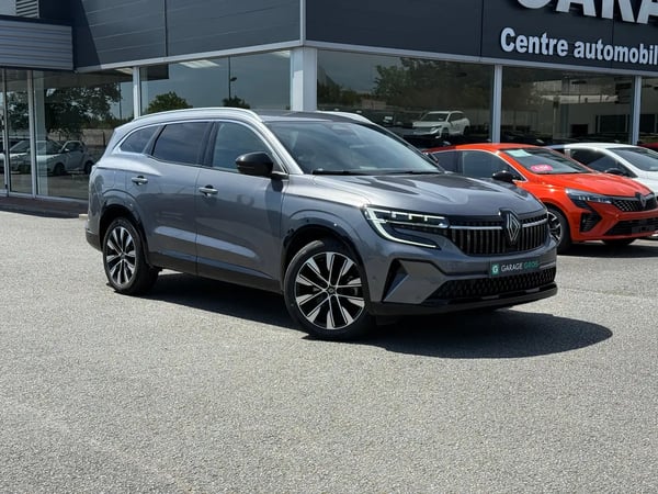 Photo de présentation de la voiture RENAULT ESPACE VI E-Tech hybrid 200 Techno