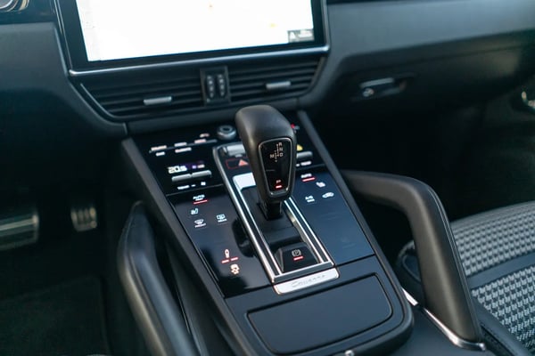 Photo de la voiture PORSCHE CAYENNE COUPE 4.0 V8 550 ch Tiptronic BVA Turbo