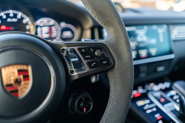 Photo de la voiture PORSCHE CAYENNE COUPE 4.0 V8 550 ch Tiptronic BVA Turbo