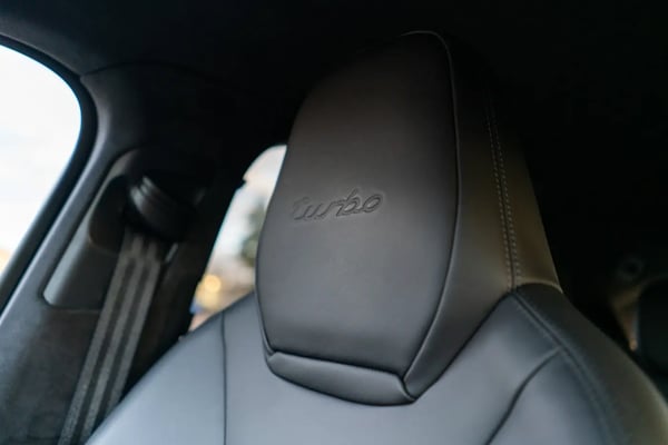 Photo de la voiture PORSCHE CAYENNE COUPE 4.0 V8 550 ch Tiptronic BVA Turbo