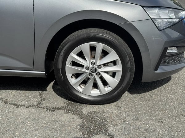 Photo de la voiture SKODA SCALA 1.0 TSI Evo 110 ch BVM6 Ambition