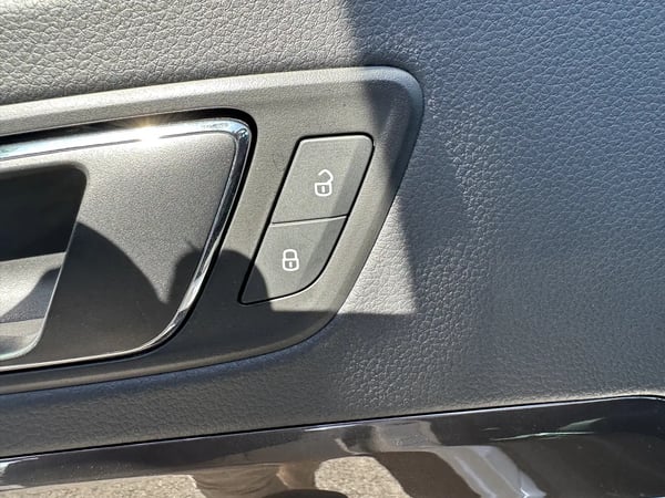 Photo de la voiture SEAT ATECA 1.4 EcoTSI 150 ch ACT Start/Stop Xcellence
