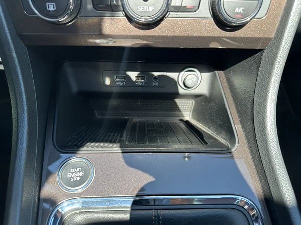 Photo de la voiture SEAT ATECA 1.4 EcoTSI 150 ch ACT Start/Stop Xcellence