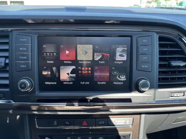 Photo de la voiture SEAT ATECA 1.4 EcoTSI 150 ch ACT Start/Stop Xcellence