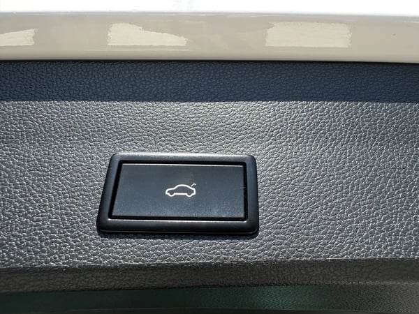 Photo de la voiture SEAT ATECA 1.4 EcoTSI 150 ch ACT Start/Stop Xcellence