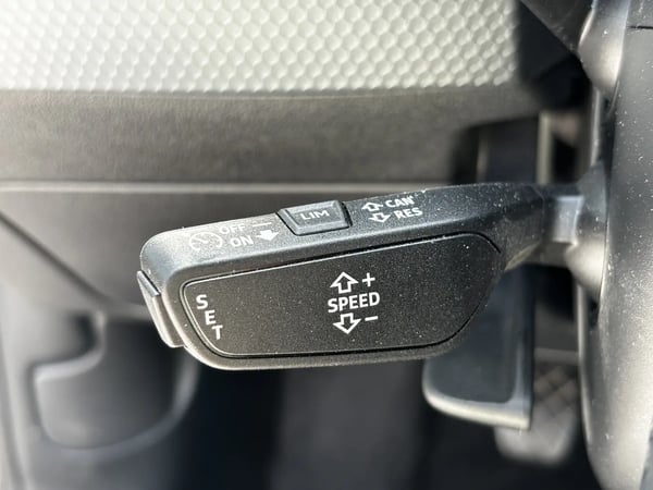 Photo de la voiture AUDI A1 SPORTBACK 30 TFSI 110 ch BVM6 Design