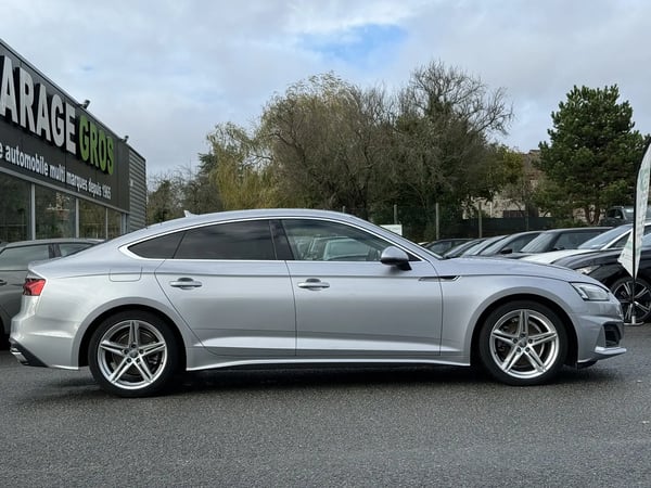 Photo de la voiture AUDI A5 SPORTBACK 35 TDI 163 S tronic 7 Design