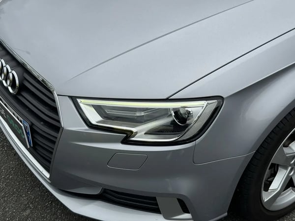 Photo de la voiture AUDI A3 SPORTBACK 30 TFSI 116 Sport