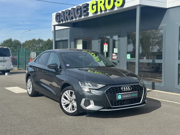Photo de présentation de la voiture AUDI A3 BERLINE 30 TFSI 110