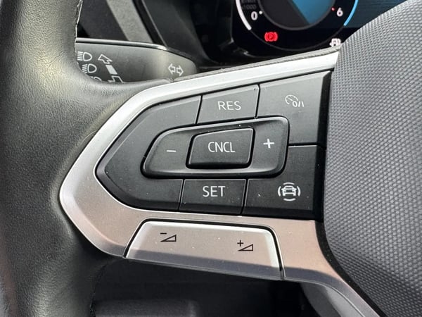 Photo de la voiture VOLKSWAGEN CADDY MAXI 2.0 TDI 102 BVM6
