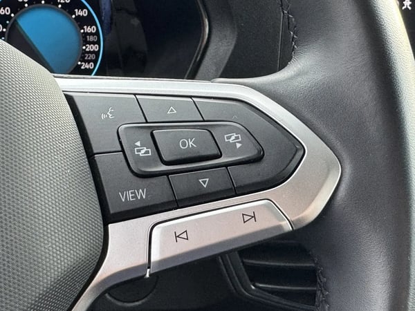Photo de la voiture VOLKSWAGEN CADDY MAXI 2.0 TDI 102 BVM6