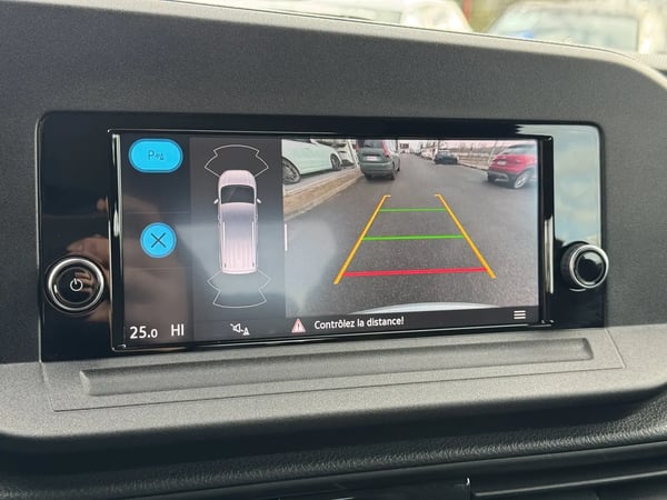 Photo de la voiture VOLKSWAGEN CADDY MAXI 2.0 TDI 102 BVM6