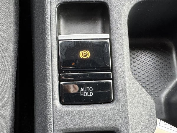 Photo de la voiture VOLKSWAGEN CADDY MAXI 2.0 TDI 102 BVM6