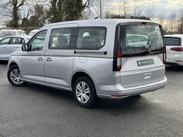 Photo de la voiture VOLKSWAGEN CADDY MAXI 2.0 TDI 102 BVM6