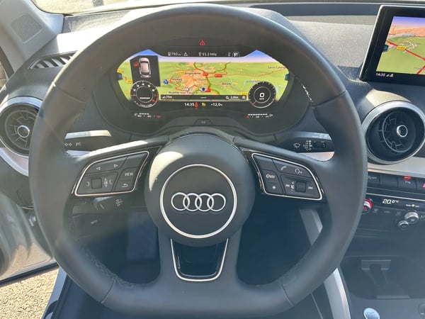 Photo de la voiture AUDI Q2 30 TFSI 110 BVM6 Advanced +S-LINE Ext