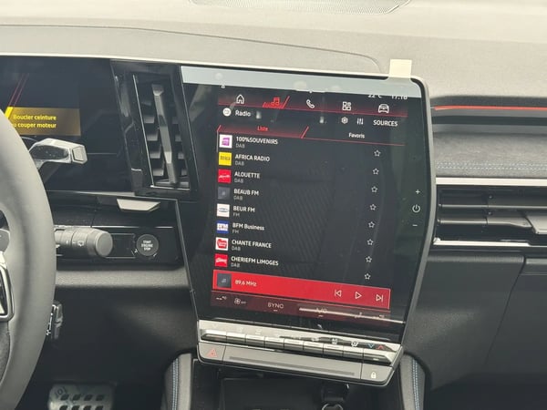 Photo de la voiture RENAULT AUSTRAL E-Tech full hybrid 200 GSR2 Techno esprit Alpine