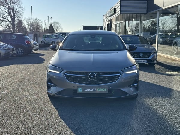 Photo de la voiture OPEL INSIGNIA GRAND SPORT 2.0 Diesel 174 ch BVM6 Elegance - 5P