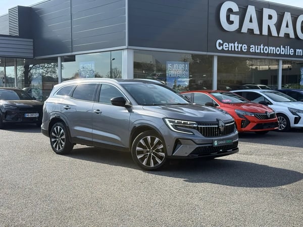 Photo de présentation de la voiture RENAULT ESPACE VI E-Tech hybrid 200 Techno