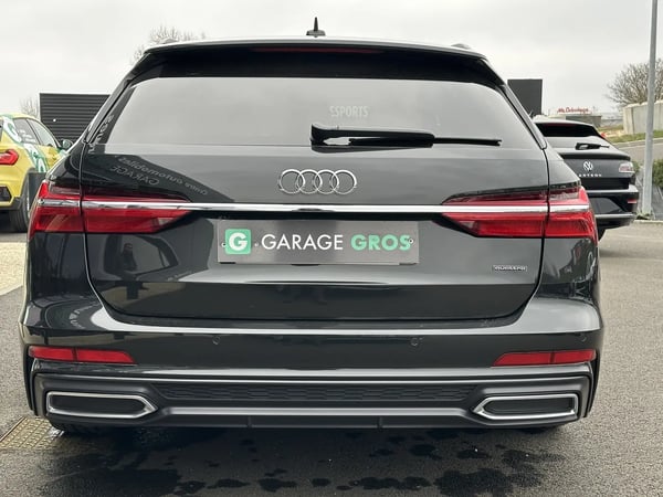 Photo de la voiture AUDI A6 AVANT 40 TDI 204 ch S tronic 7 Quattro