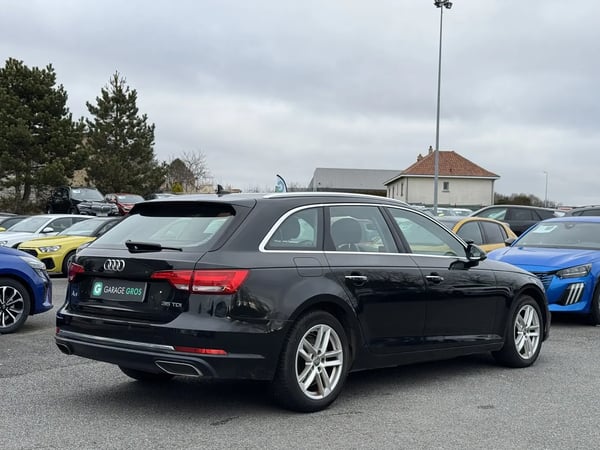 Photo de la voiture AUDI A4 AVANT 35 TDI 150 S tronic 7 Design