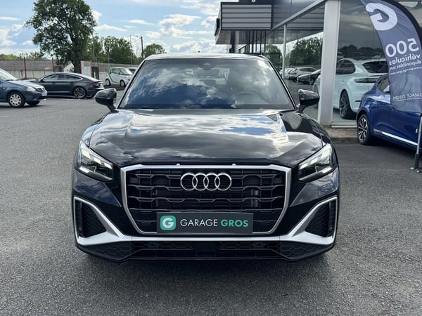 Photo de la voiture AUDI Q2 35 TDI 150 S tronic 7 S LINE