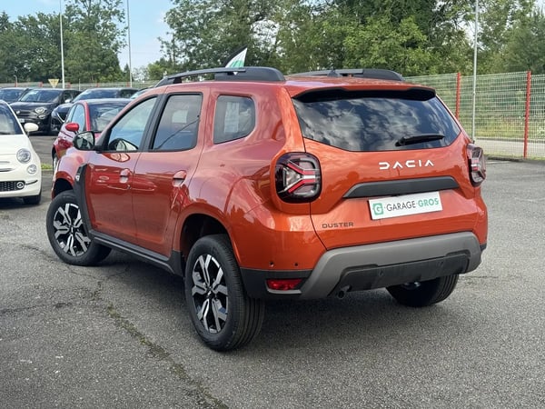 Photo de la voiture DACIA DUSTER TCe 150 4x2 EDC Journey