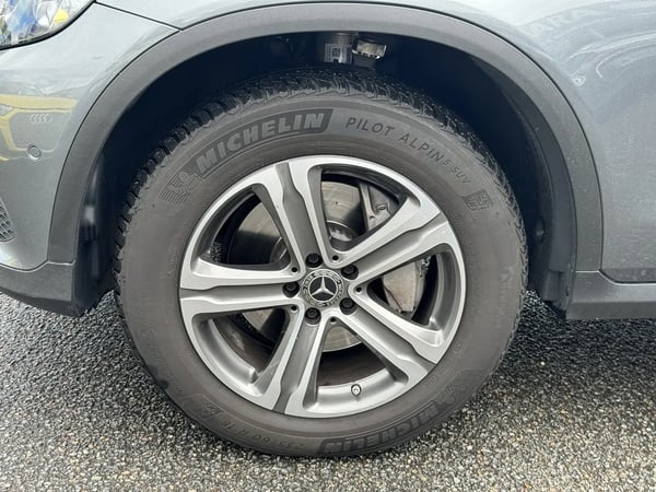 Photo de la voiture MERCEDES GLC Classe GLC 250 d 9G-Tronic 4Matic Executive