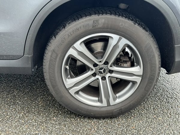 Photo de la voiture MERCEDES GLC Classe GLC 250 d 9G-Tronic 4Matic Executive